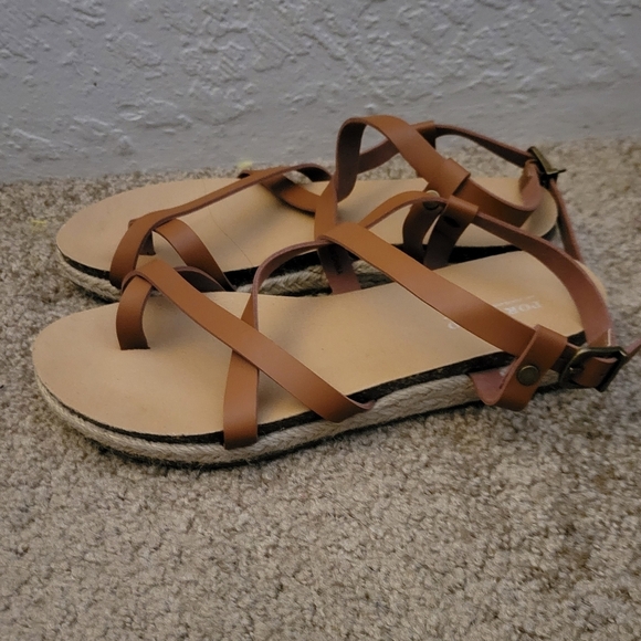 Portland Sandal Size 7 - Picture 2 of 7